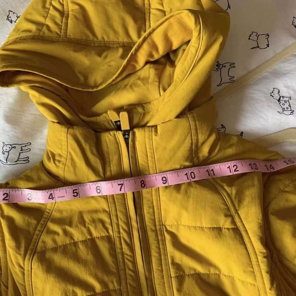 Lululemon Another Mile Jacket - Picture 9 of 9